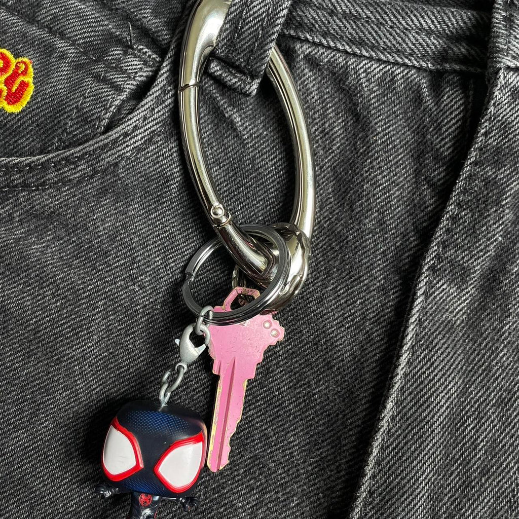 ESSENTIAL CARABINER